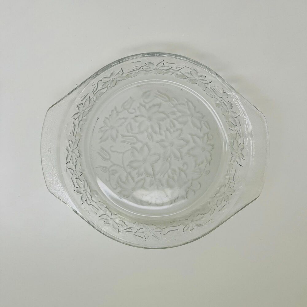 PRINCESS HOUSE Fantasia Crystal Embossed Poinsettia Pie Plate Glass